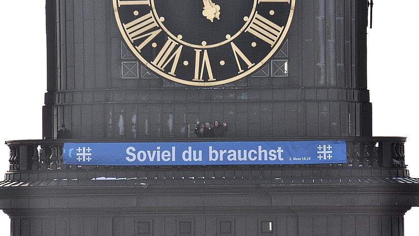 Losung-michel Kirchentags-Losung "Soviel du brauchst" am Hamburger Michel (Archiv) (c) Kirchentag