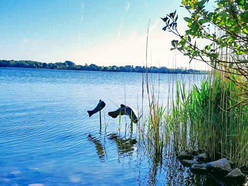 Sommerkirche, Gottesdienst mit Taufen am/im Bistensee, anschl. Kirchenkaffee, Pastorin Kerstin Hansen-Neupert und Vikarin Kristina Naßhan
