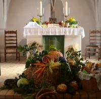 <a href="/veranstaltungen/detailansicht/event/erntedankgottesdienst-mit-abendmahl-3.html" target="_self">Erntedankgottesdienst mit Abendmahl</a>