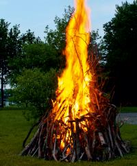 <a href="/veranstaltungen/detailansicht/event/johannisfest-1.html" target="_self">Johannisfest</a>