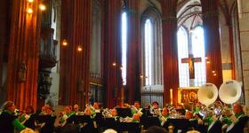Gottesdienst zum Volks- und Erinnerungsfest mit Pastorin Inga Meißner
