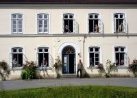 <a href="/institutionen/institution/regionalzentrum-des-kirchenkreises-schleswig-flensburg.html" target="_self">Regionalzentrum des Kirchenkreises Schleswig-Flensburg</a>