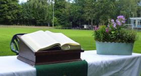Sommerkirche im Stadion