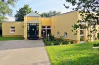 <a href="/institutionen/institution/ev-kita-in-oeversee.html" target="_self">Ev. Kita Oeversee</a>