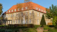 <a href="/institutionen/institution/information-zentrale.html" target="_self">Information / Zentrale</a>