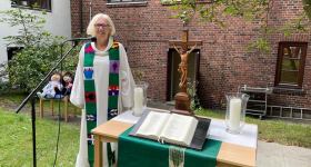 Open-Air-Gottesdienst mit Posaunenchor (im Pfarrgarten)