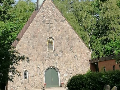 Familienkirche in Brekendorf, Pastorin Jessika Gude, Vikarin Kristina Naßhan & Team
