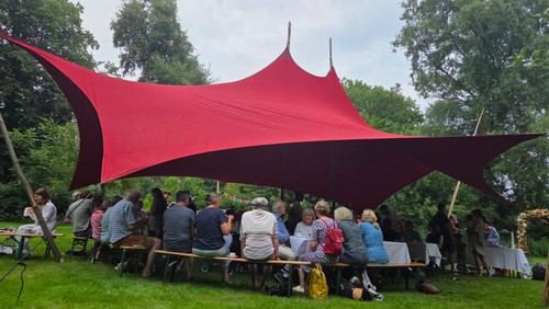 Sommercafé auf der Apfelwiese