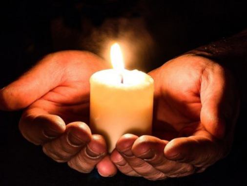 Gottesdienst mit Abendmahl am letzten Sonntag des Kirchenjahres mit Pastorin Nicola Nehmzow