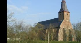 Gottesdienst in Tetenbüll, Pastor Jörg Reglinski, (gleichzeitig Gottesdienst zum Ewigkeitssonntag), mit Abendmahl