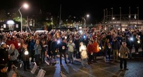 Reformationstag: „Die Brücke leuchtet und klingt – Zusammenhalt in Eckernförde und in der Gesellschaft“