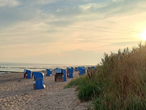 Morgenmeditation am Strand