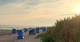 Morgenmeditation am Strand