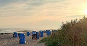 Morgenmeditation am Strand