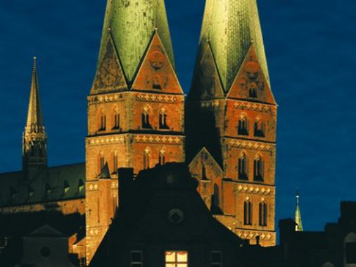 "Behind the Scenes"-Tour in die Türme! Mit Erlebnis der Abendglocke