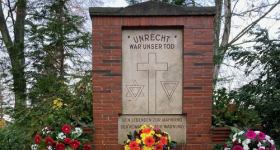 Gedenkfeier der Stadt Bad Schwartau zum Volkstrauertag