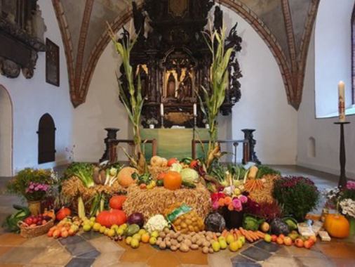 Gottesdienst zum Erntedankfest mit Feier des Abendmahls und dem Posaunenchor Eckernförde