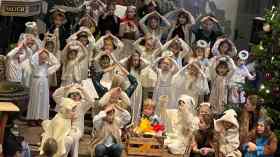 Krippenspielgottesdienst mit den Chorwürmchen und Chorfaltern