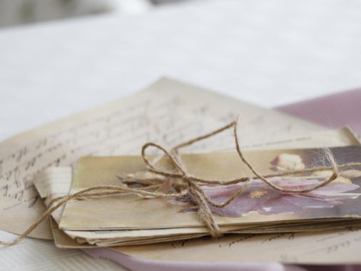 Gottesdienst; Predigt: Johannes Hacker; Thema: VierPlus-Predigtreihe "Klein aber kraftvoll" - Vier kleine neutestamentliche Briefe im Fokus - Teil 3: Der 2. Johannesbrief