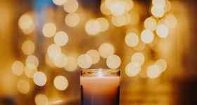 Familienkerze mit den Kindergärten