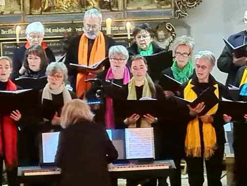 Konzert Weihnachtliche Musik in  Tetenbüll, unter der Leitung von Kirchenmusikerin Elisabeth Weisenberger