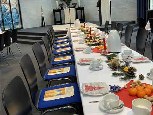 Adventfeier für Seniorinnen und Senioren m. Pn. May-B. Johannsen und Team