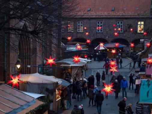 Gottesdienst am Heiligen Abend mit Krippenspiel mit Pastor Robert Pfeifer