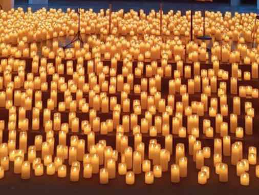 Gottesdienst mit Lichtermeer am 4. Advent mit Pastorin Marion Hild und dem Gospelchor