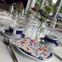 <a href="/veranstaltungen/detailansicht/event/tischgespraeche-16.html" target="_self">Tischgespräche</a>