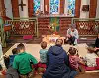 <a href="/veranstaltungen/detailansicht/event/familienkirche-216.html" target="_self">Familienkirche</a>