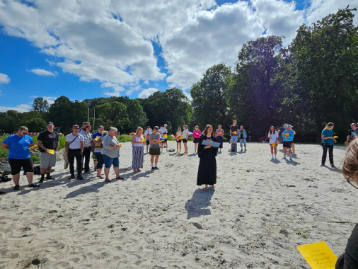 Gottesdienst mit Taufen am Strand