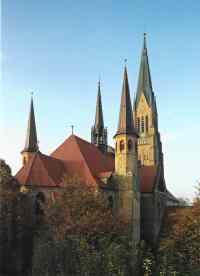 <a href="/veranstaltungen/detailansicht/event/rundgang-durch-den-dom-3.html" target="_self">Rundgang durch den Dom</a>