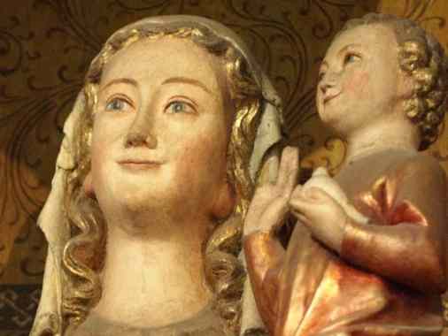 Mariendarstellungen im Schleswiger Dom: Verschiedene Bedeutungen im Laufe der Jahrhunderte