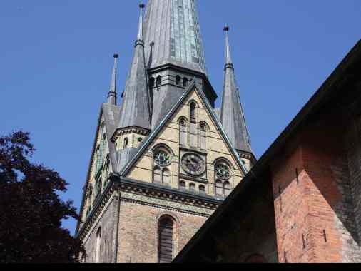 Sankt Nikolai Flensburg: Gottesdienst mit Kirchencafé im Lutherhaus