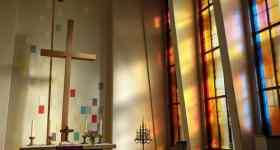 Sonntagsgottesdienst mit Abendmahl in der Christ-König-Kirche