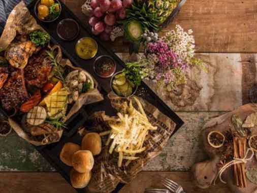 Dine and Dialogue: "Was habe ich eigentlich noch für Träume?"