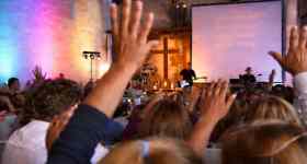 Jugendgottesdienst mit Band