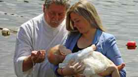 Gottesdienst mit See-Taufen