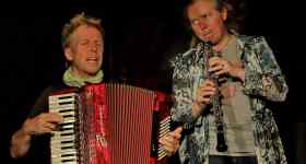 Schmarowotsnik – Neue jiddische Lieder und Klezmer