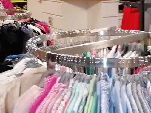 "BUTIKKE KK"  SECOND HAND für den guten Zweck