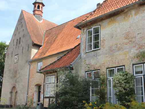 Kleine Sommerkirche