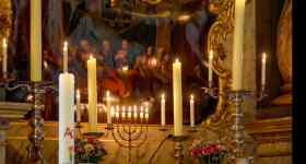 Kerzen und Musik zum 1. Advent