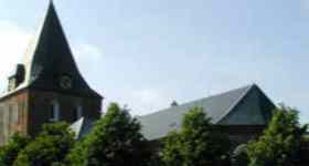 Familienkirche zu Weltkindertag in Garding, anschließend Spiele und Aktionen in und vor der Kirche, Pastor Ralf-Thomas Knippenberg und Pastor Jörg Reglinski, KITA Team Garding und Konfirmanden