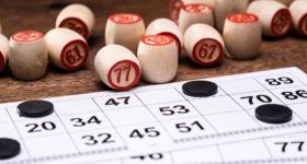 Seniorennachmittag mit Bingo spielen