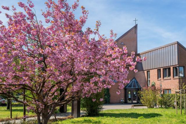 Foto der Kirche aus der Gemeinde Bugenhagen-Kirchengemeinde