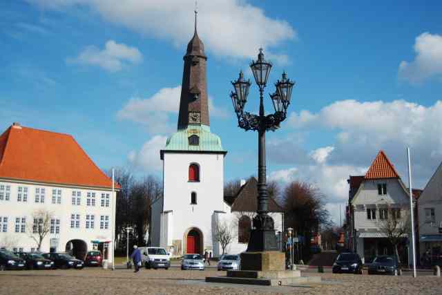 Foto der Kirche aus der Gemeinde Glückstadt