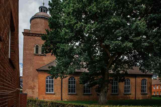 Foto der Kirche aus der Gemeinde Krempe