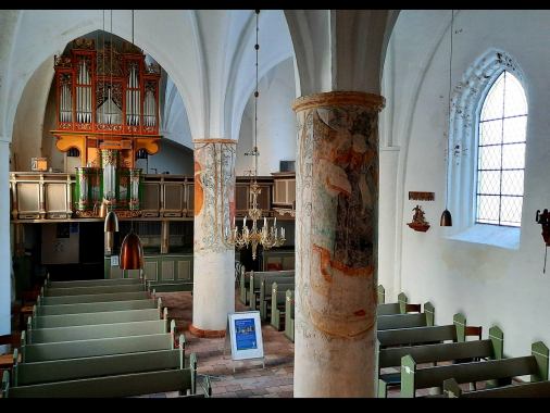 Orgelmusik und Kirchenführung in Garding, Pastor Ralf-Thomas Knippenberg und Kantorin Elisabeth Weisenberger