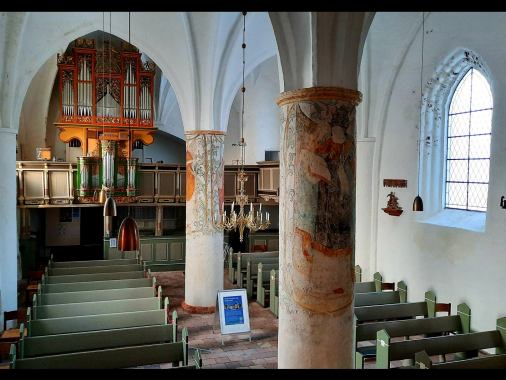 Orgelmusik und Kirchenführung in Garding, Pastor Ralf-Thomas Knippenberg und Kantorin Elisabeth Weisenberger