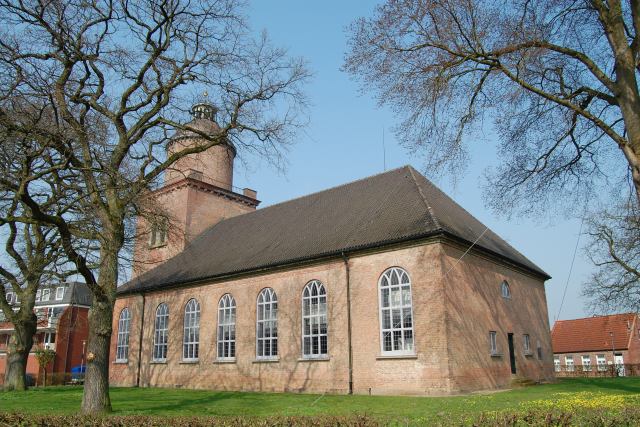 Foto der Kirche aus der Gemeinde Krempe